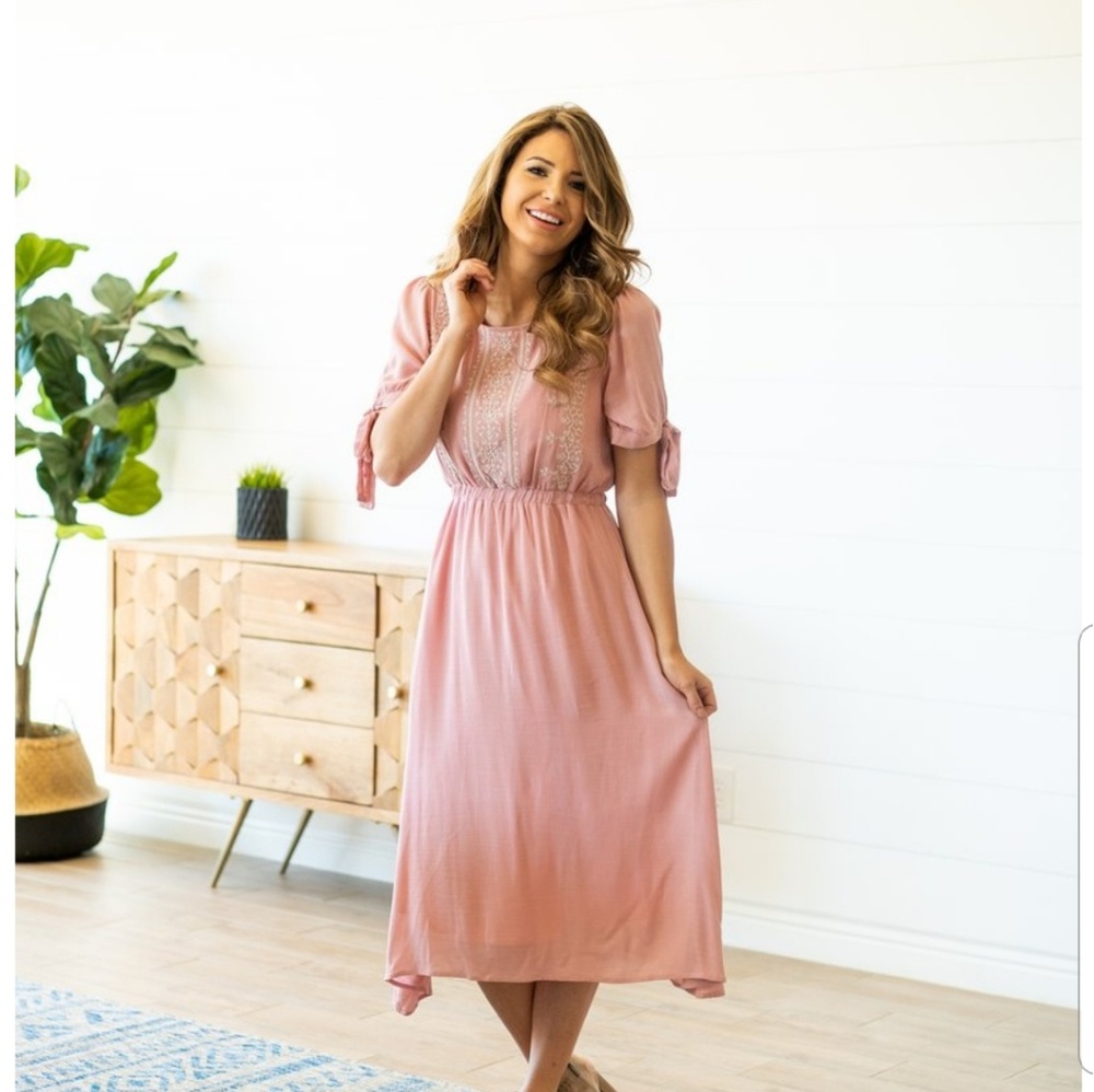 Wren and Ivory maternity dress